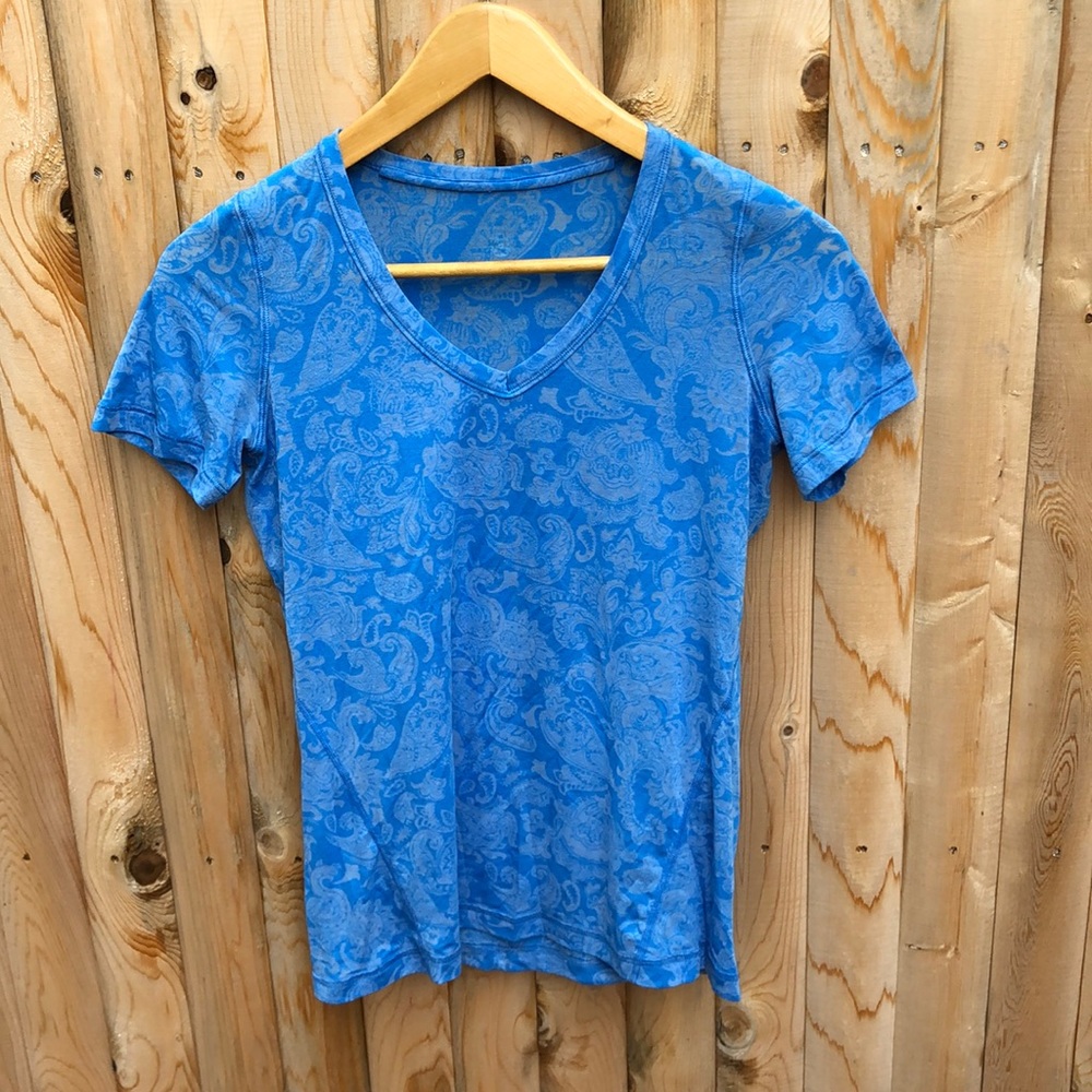 Lululemon Karmady Short Sleeve Paisley Blue Tshirt